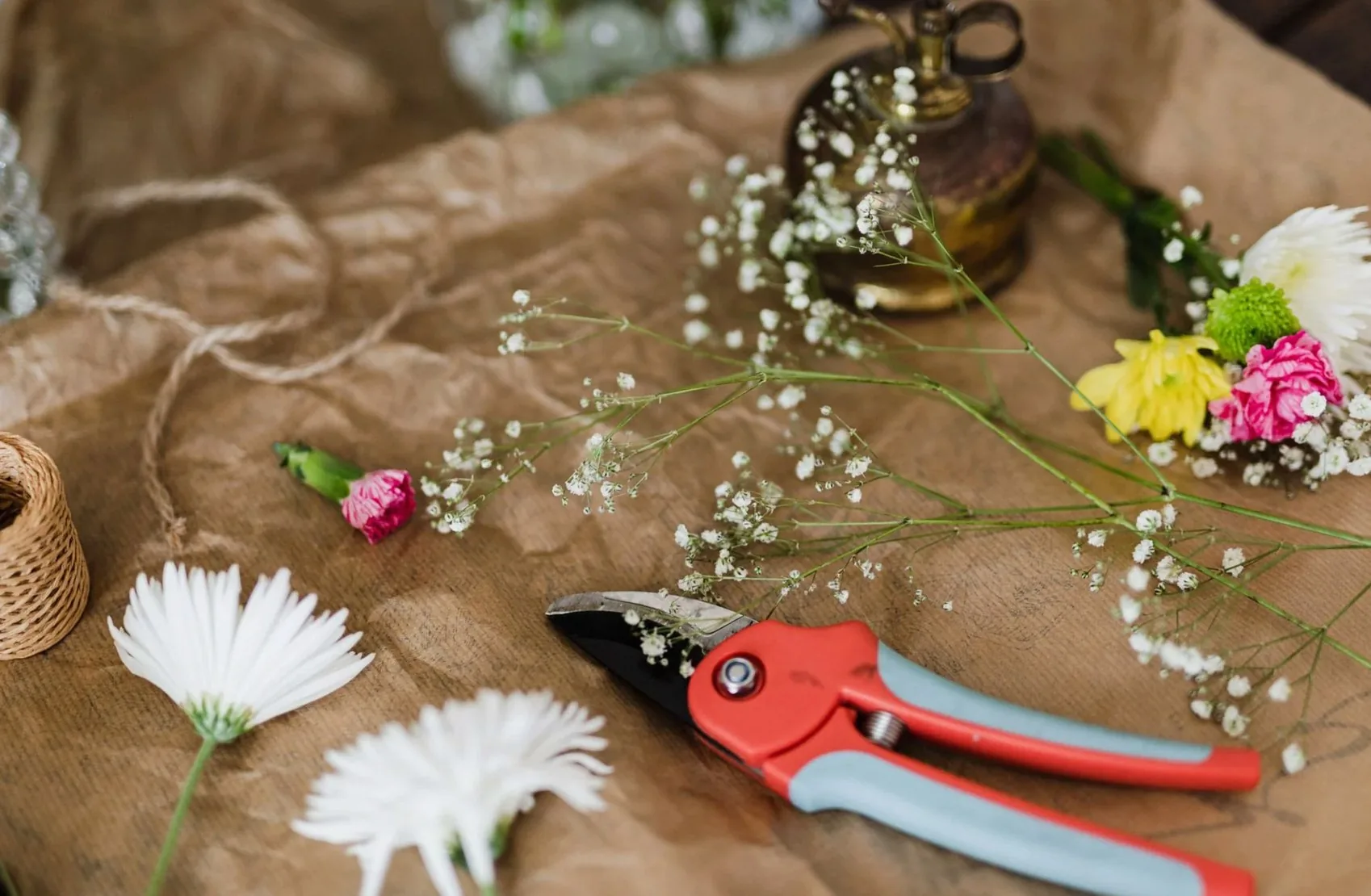 Why floral foam is still everywhere and what is used instead